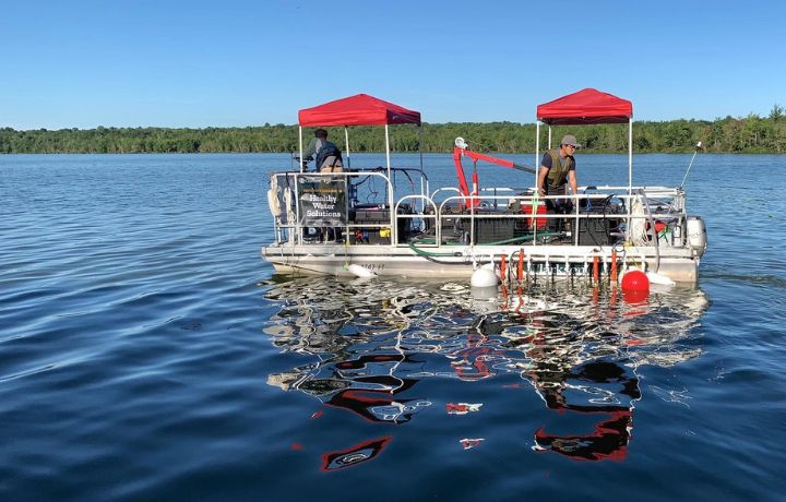 Researches on pontoon boat on lake